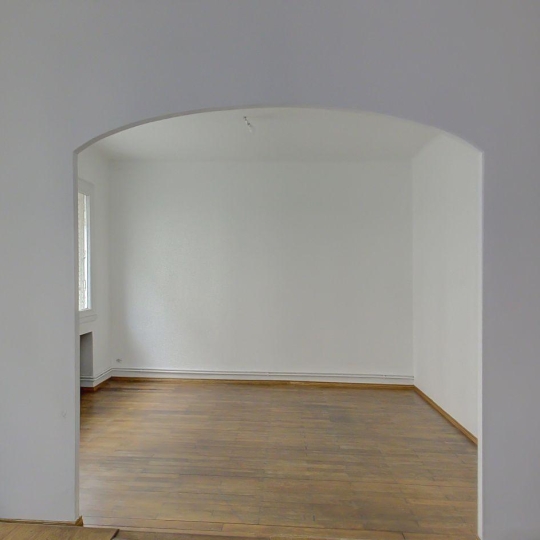  Annonces CRAPONNE : Apartment | LYON (69007) | 73 m2 | 240 000 € 