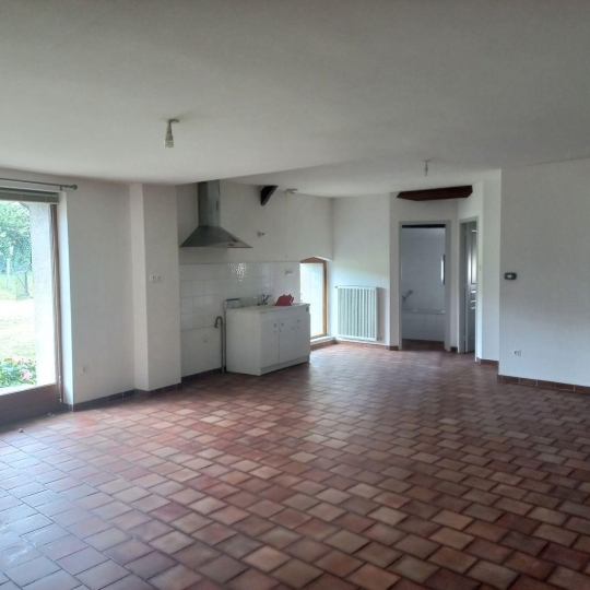  Annonces CRAPONNE : Apartment | FLEURIEUX-SUR-L'ARBRESLE (69210) | 94 m2 | 1 005 € 