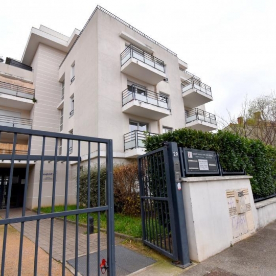  Annonces CRAPONNE : Apartment | LYON (69008) | 62 m2 | 250 000 € 