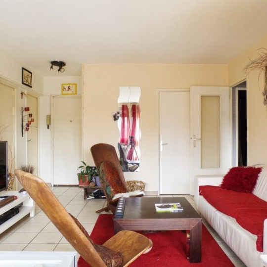  Annonces CRAPONNE : Appartement | BRON (69500) | 61 m2 | 135 000 € 
