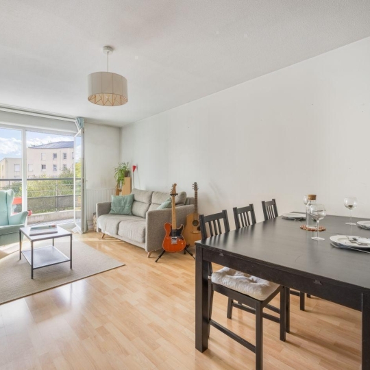  Annonces CRAPONNE : Apartment | LYON (69008) | 70 m2 | 270 000 € 