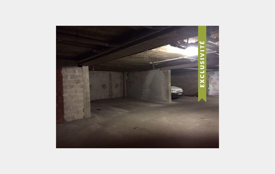 Annonces CRAPONNE : Garage / Parking | VILLEURBANNE (69100) | 0 m2 | 15 555 € 