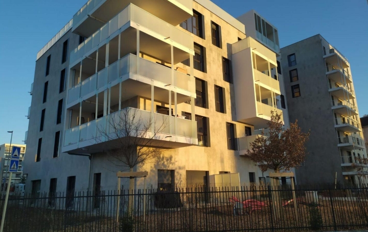  Annonces CRAPONNE Apartment | FERNEY-VOLTAIRE (01210) | 41 m2 | 293 000 € 