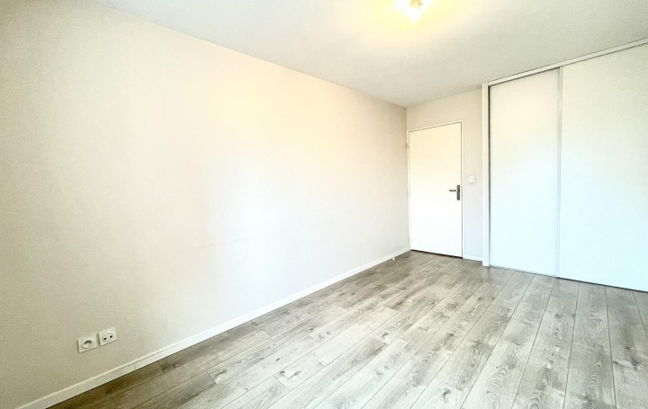 Annonces CRAPONNE : Appartement | VILLEURBANNE (69100) | 55 m2 | 888 € 